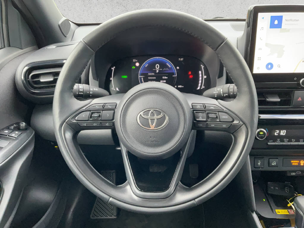 TOYOTA Yaris Cross 1.5 VVT-i HSD Trend AWD-i-image-9