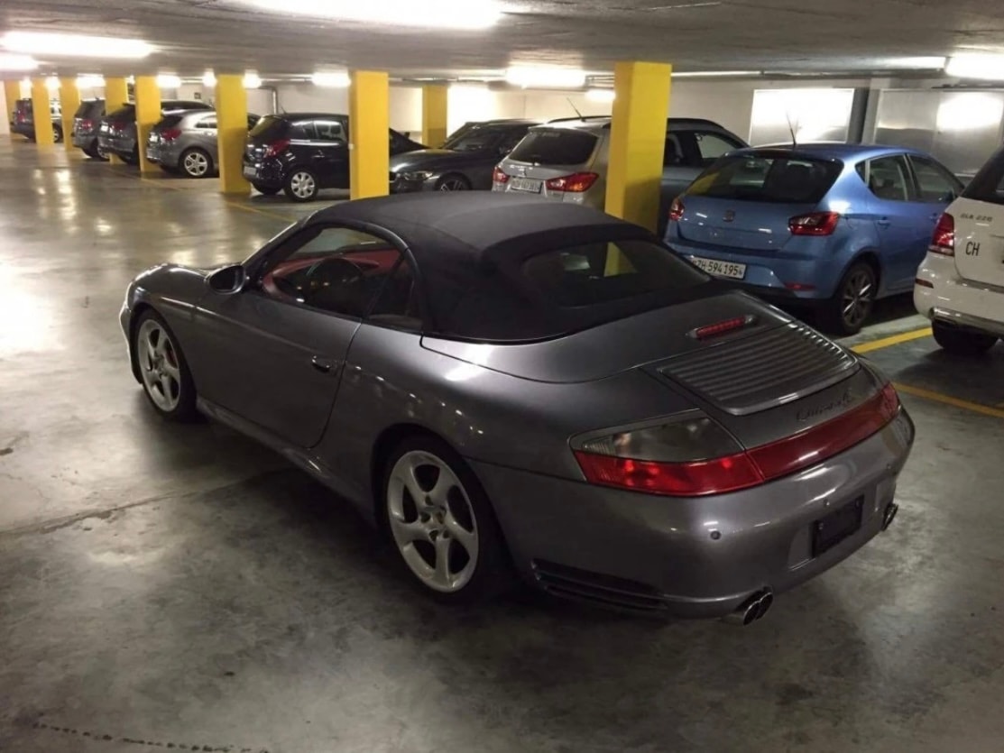 PORSCHE 911 Carrera 4S PLUS-image-2