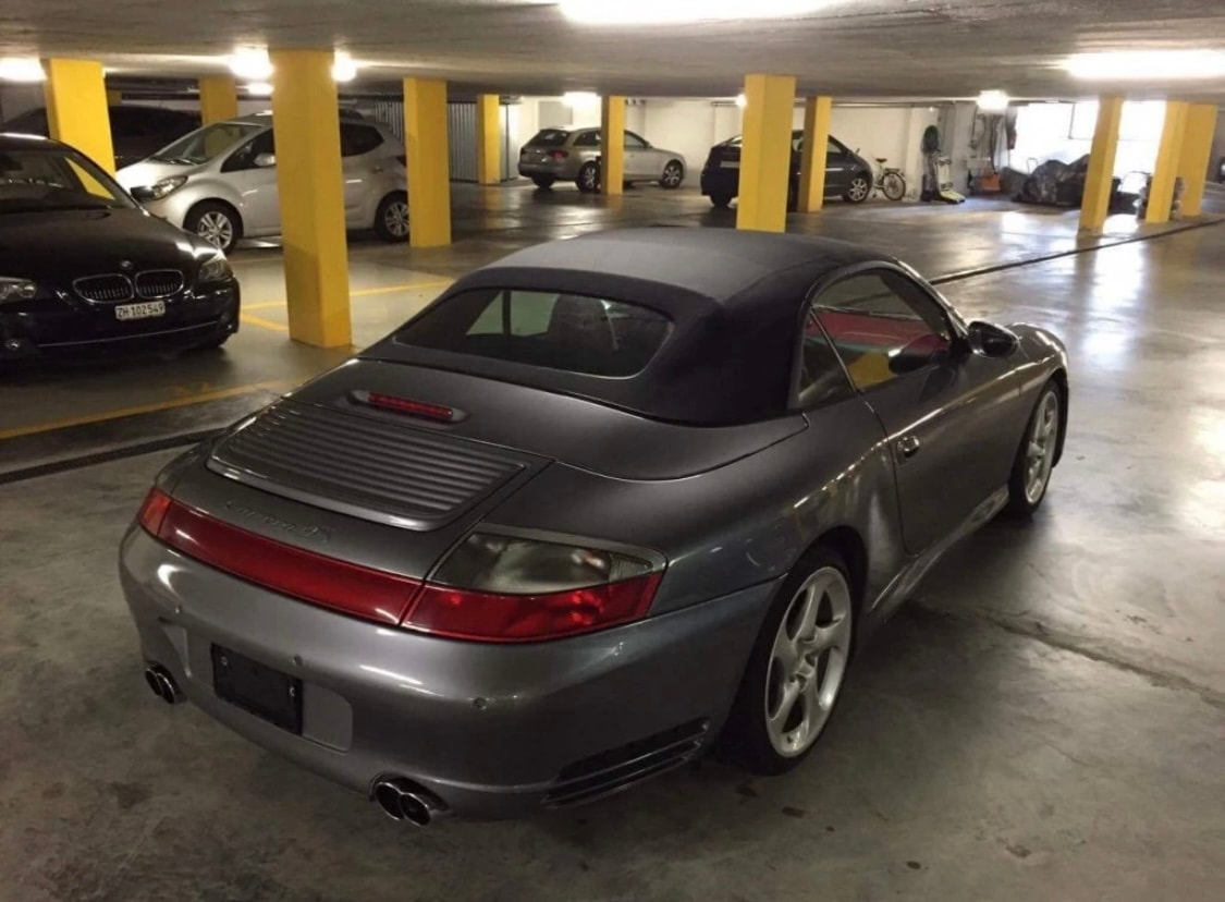 PORSCHE 911 Carrera 4S PLUS-image-4