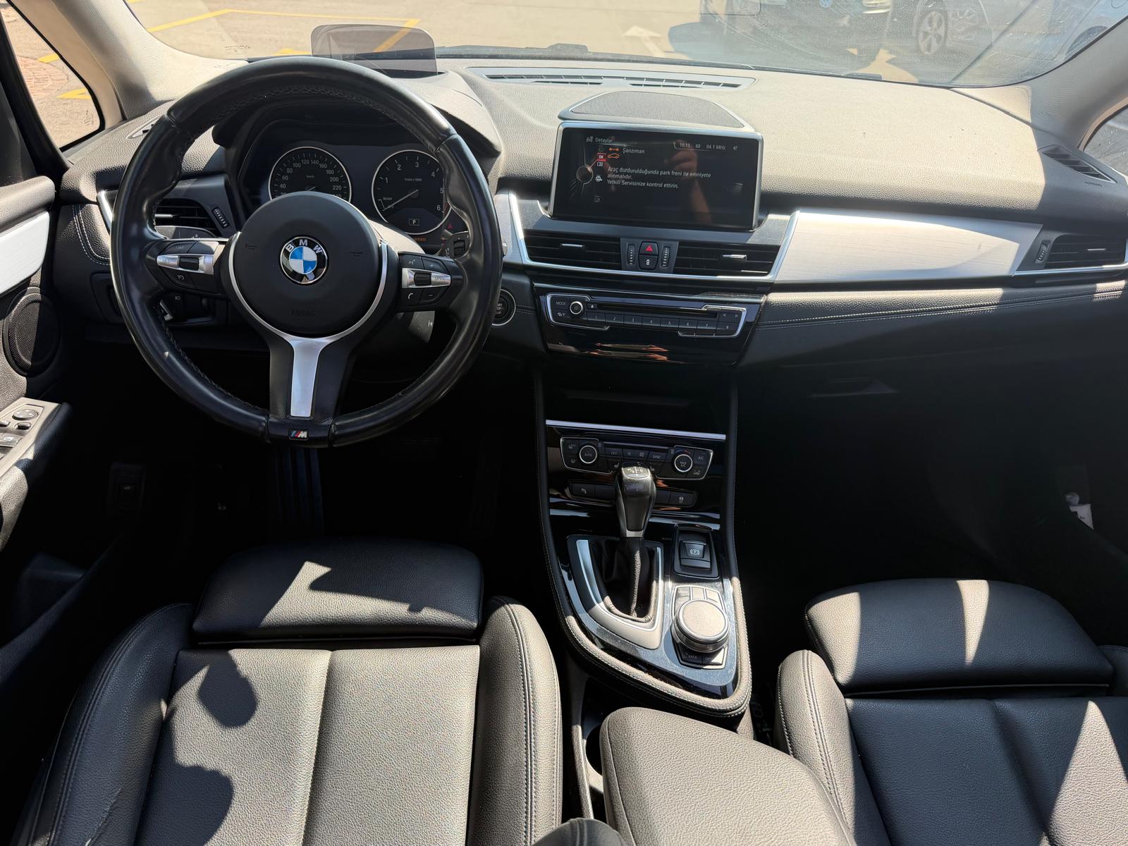 BMW 220d xDrive Gran Tourer Steptronic-image-8