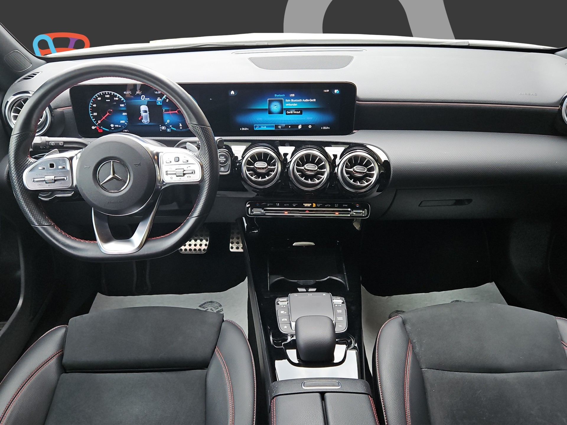 MERCEDES-BENZ A 200 d AMG Line 8G-DCT-image-13