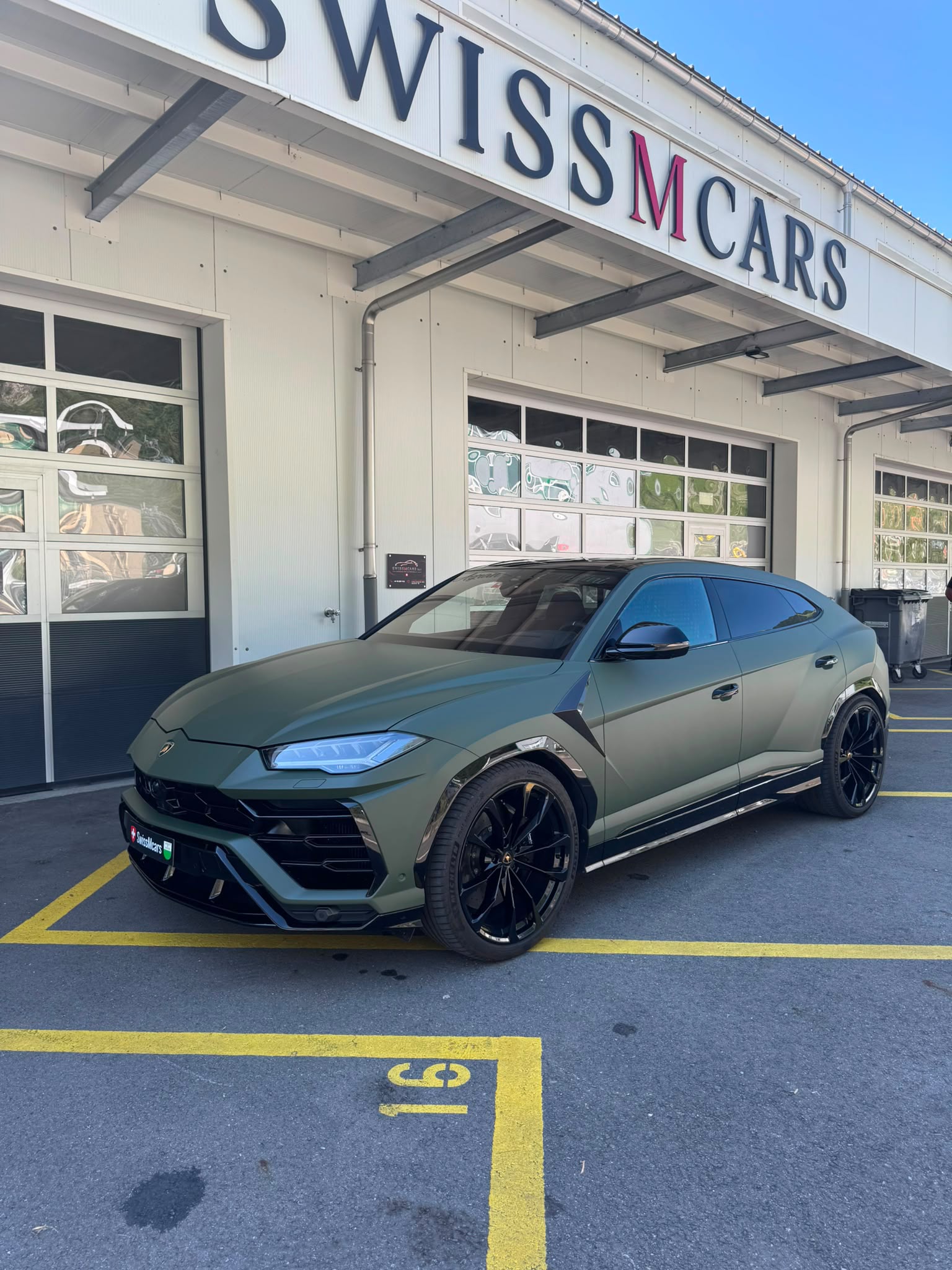 LAMBORGHINI Urus E-Gear-image-22