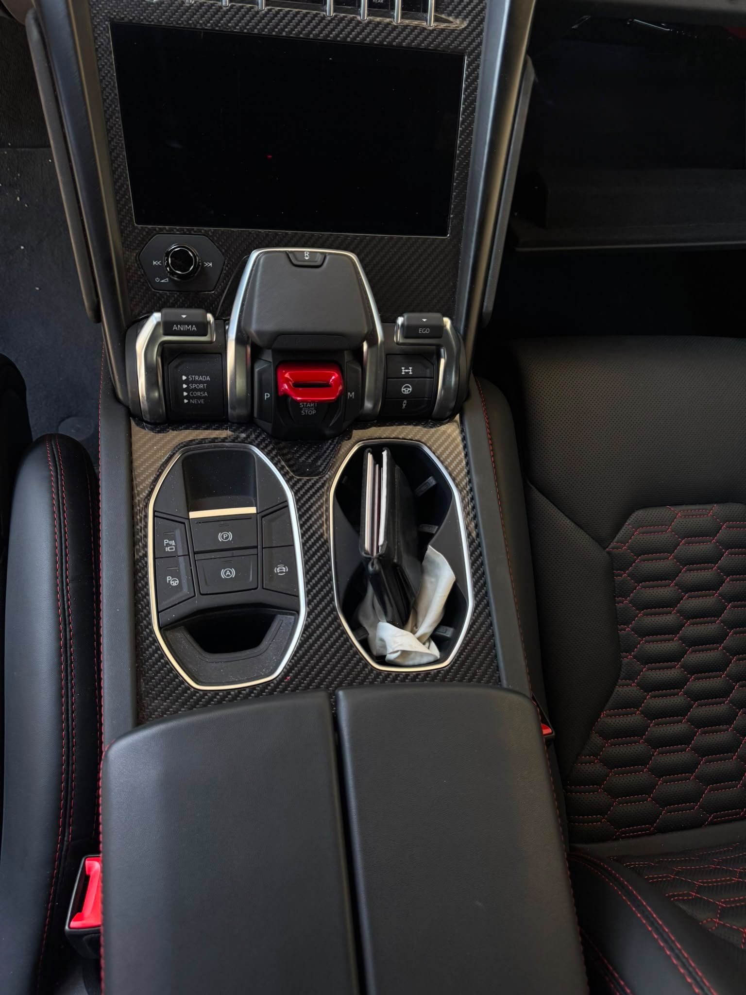 LAMBORGHINI Urus E-Gear-image-16