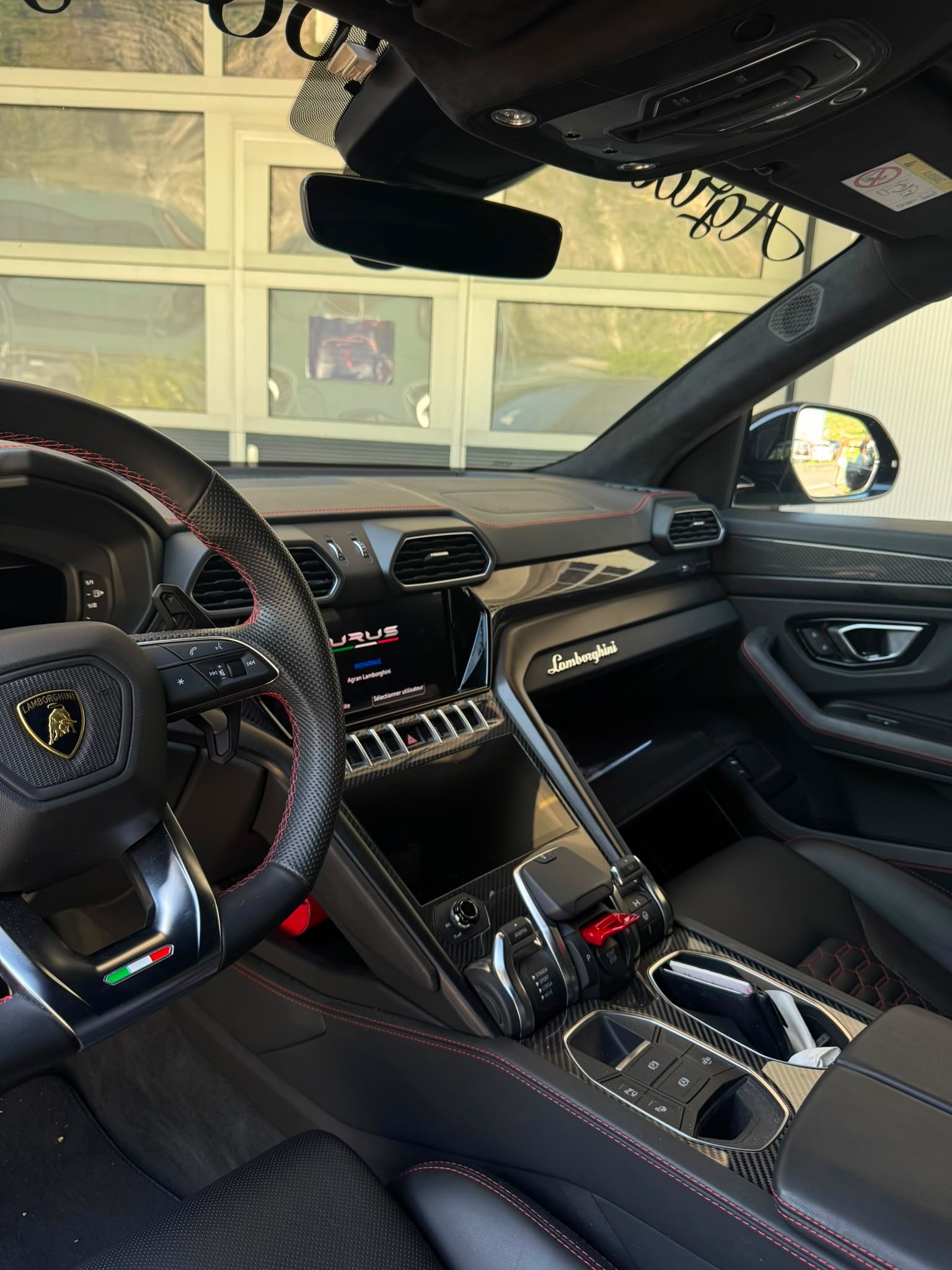 LAMBORGHINI Urus E-Gear-image-11