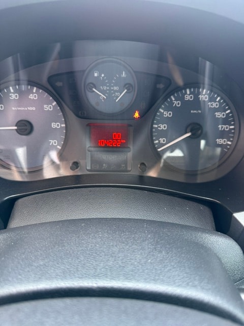 PEUGEOT Partner 1.6 e-HDI Active-image-14