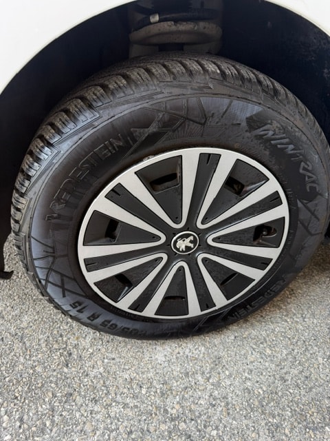 PEUGEOT Partner 1.6 e-HDI Active-image-13