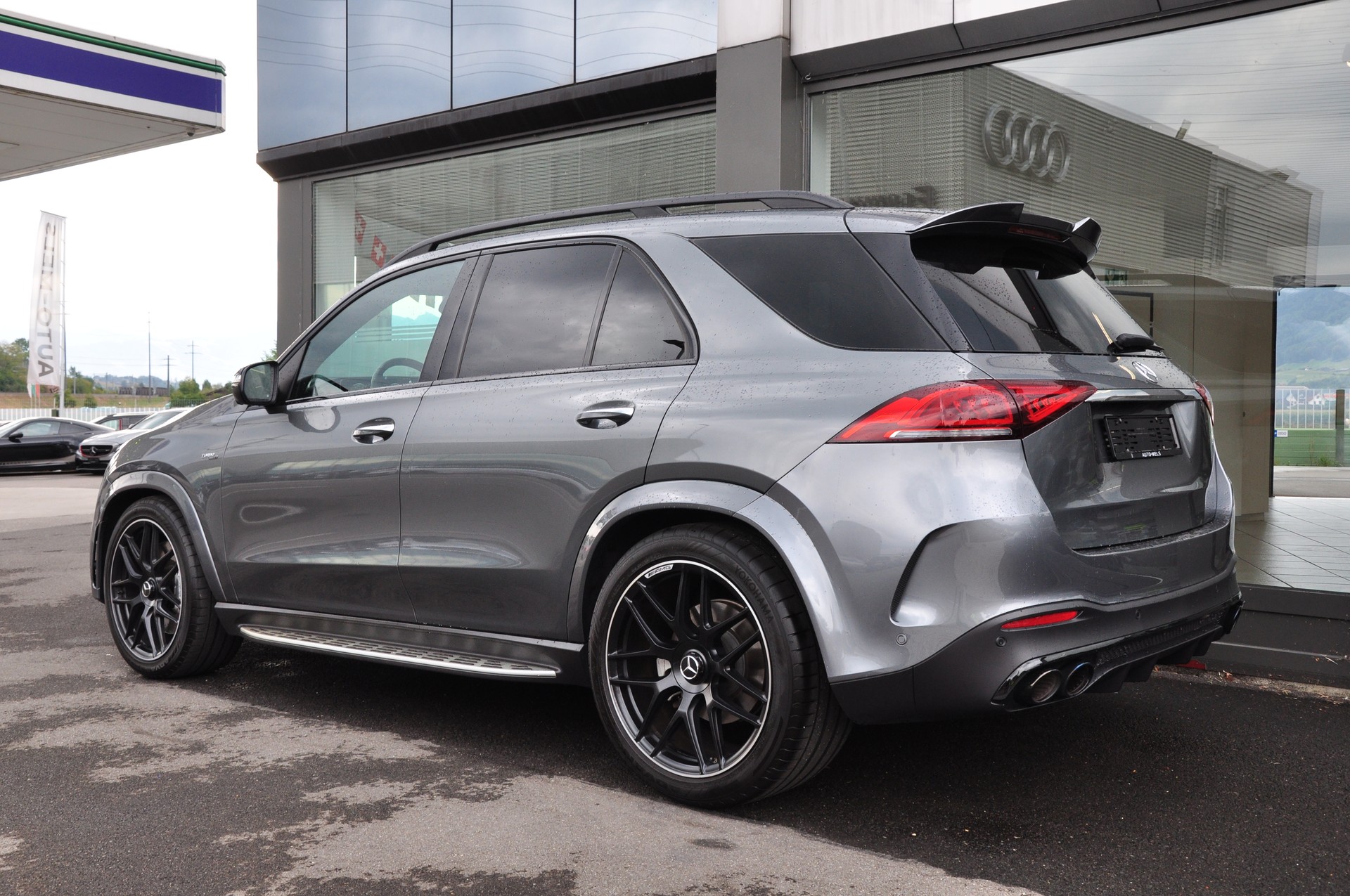 MERCEDES-BENZ GLE 53 AMG 4Matic+ 9G-Speedshift-showroom-element-3