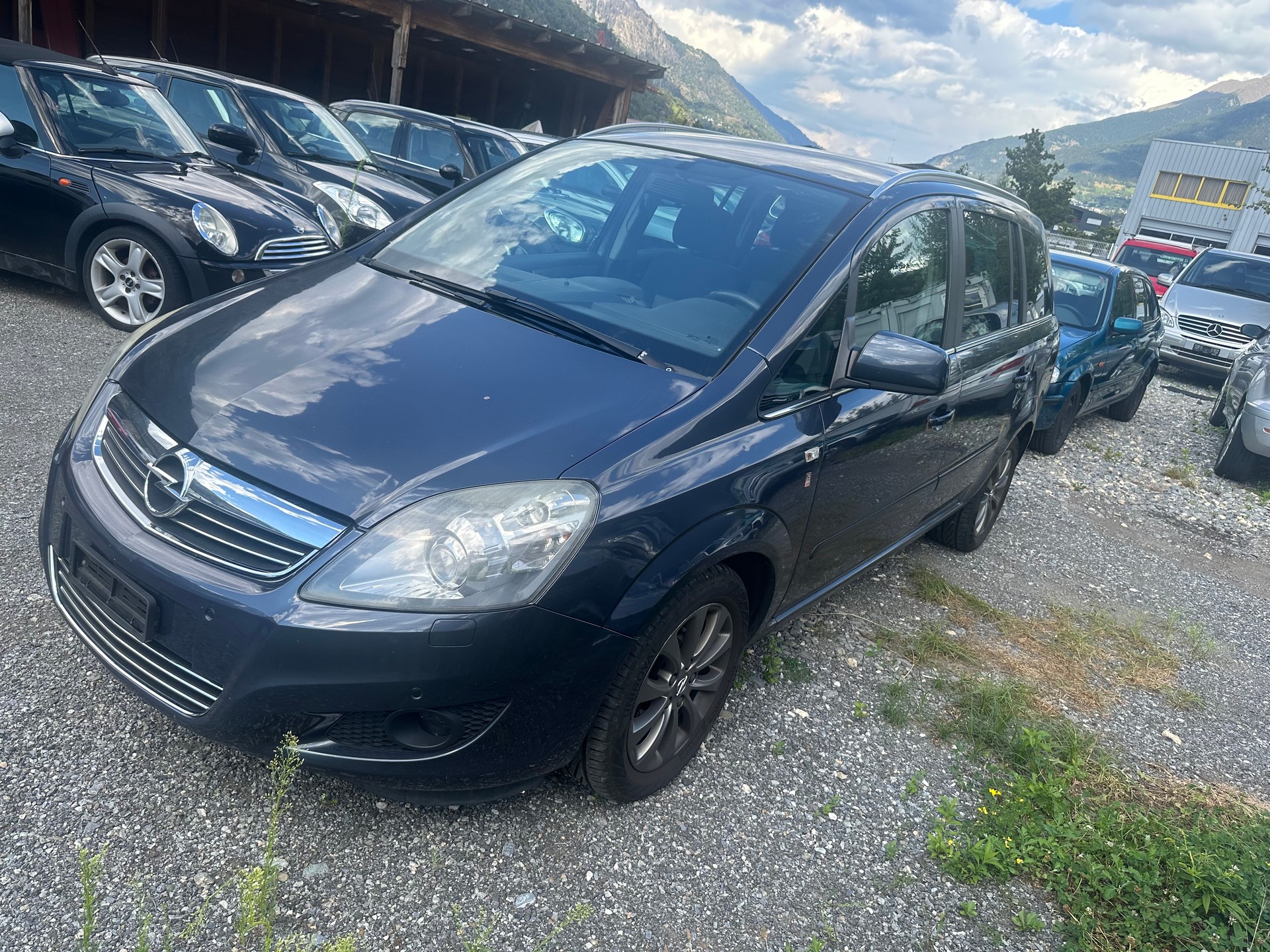 OPEL Zafira 2.2i 16V Anniversary Edition Automatic-image-4