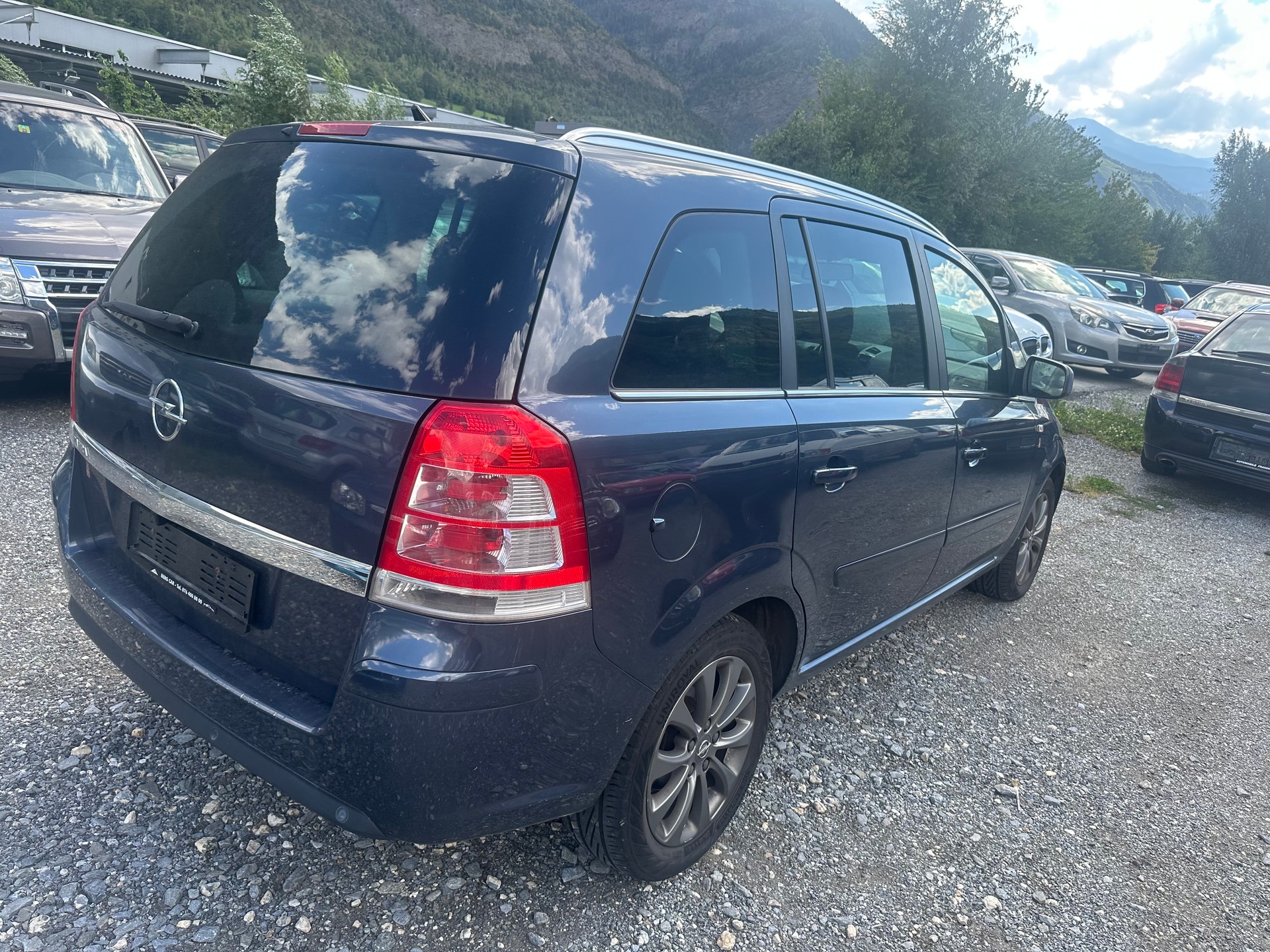 OPEL Zafira 2.2i 16V Anniversary Edition Automatic-image-6
