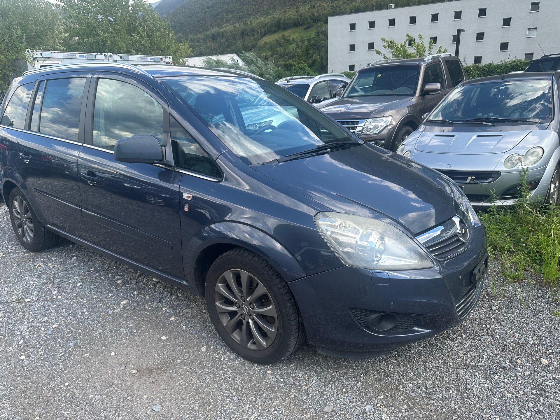 OPEL Zafira 2.2i 16V Anniversary Edition Automatic-image-5