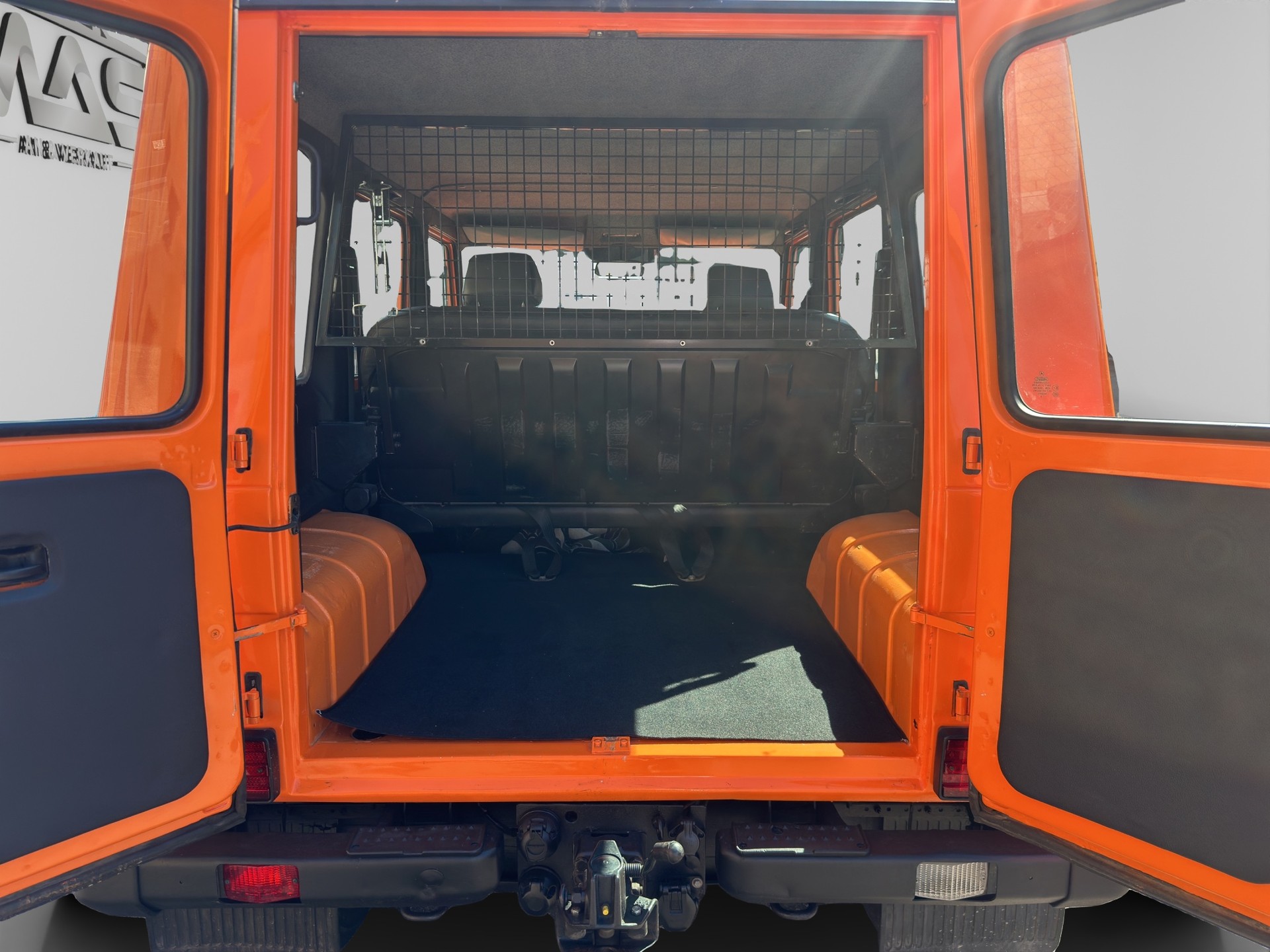 MERCEDES-BENZ G 270 CDI Automatic-image-12