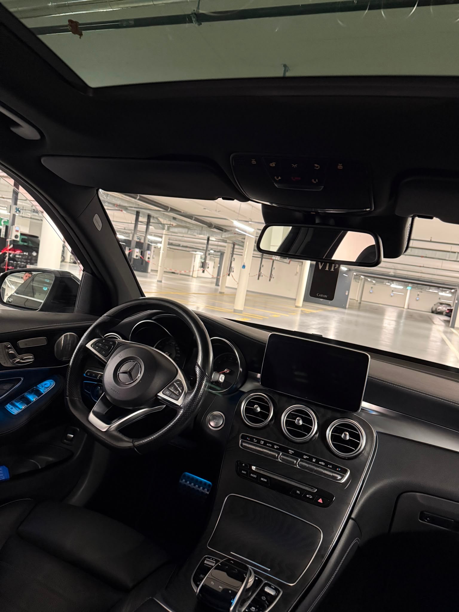 MERCEDES-BENZ GLC 350 e AMG Line 4m-image-5