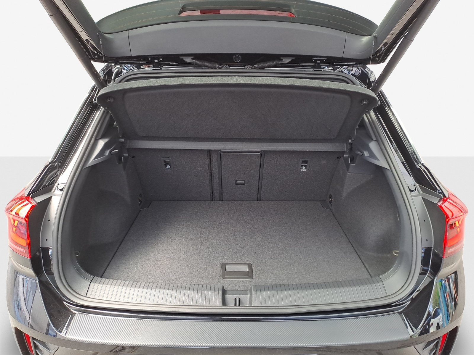 VW T-Roc 2.0 TSI R-Line DSG 4Motion-image-9