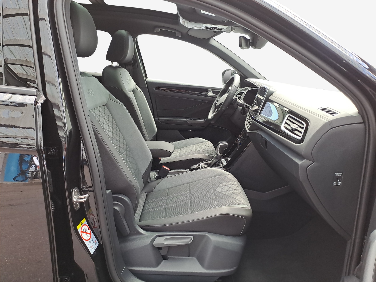 VW T-Roc 2.0 TSI R-Line DSG 4Motion-image-10