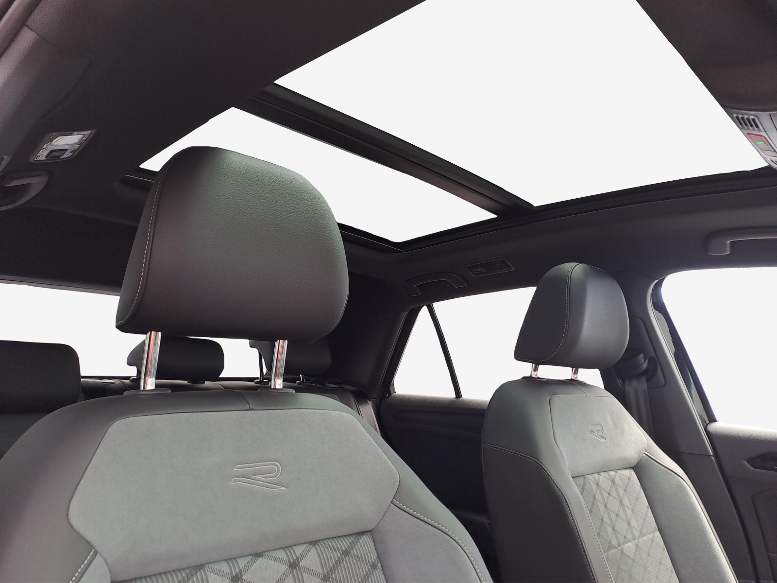 VW T-Roc 2.0 TSI R-Line DSG 4Motion-image-11