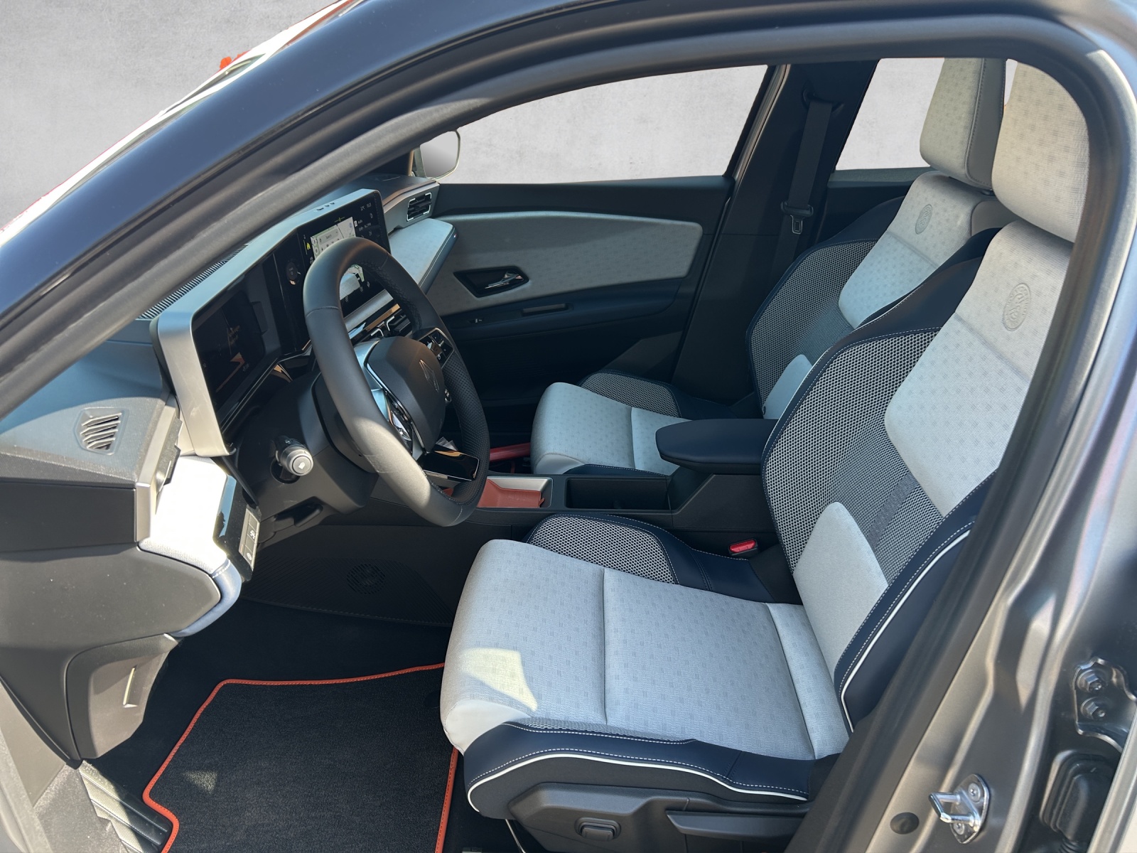 RENAULT R5 E-Tech Comfort Range 52 kWh Roland Garros-image-11