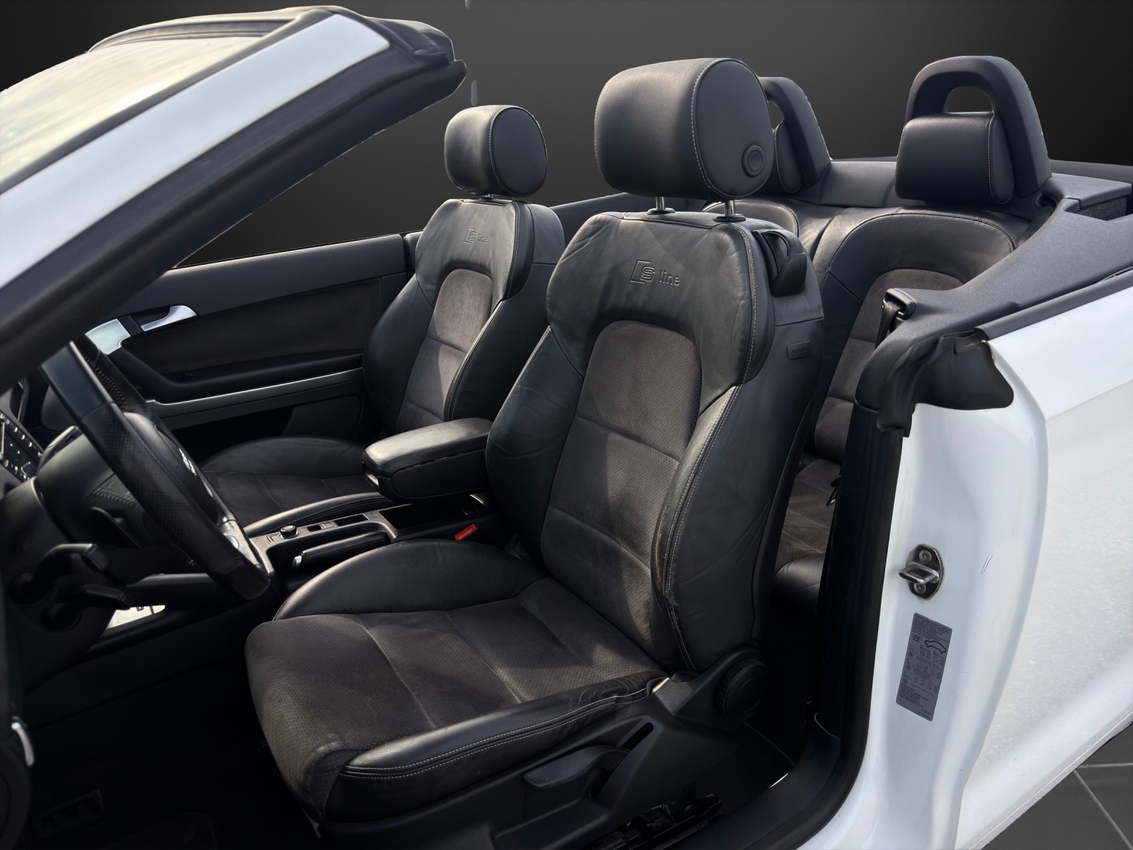 AUDI A3 Cabriolet 2.0 TFSI S-Line Ambition S-tronic mit 200 PS-image-6