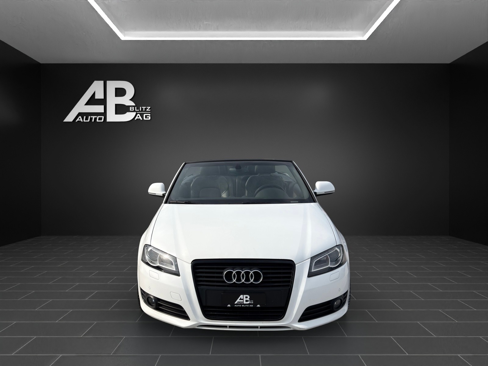 AUDI A3 Cabriolet 2.0 TFSI S-Line Ambition S-tronic mit 200 PS-image-0