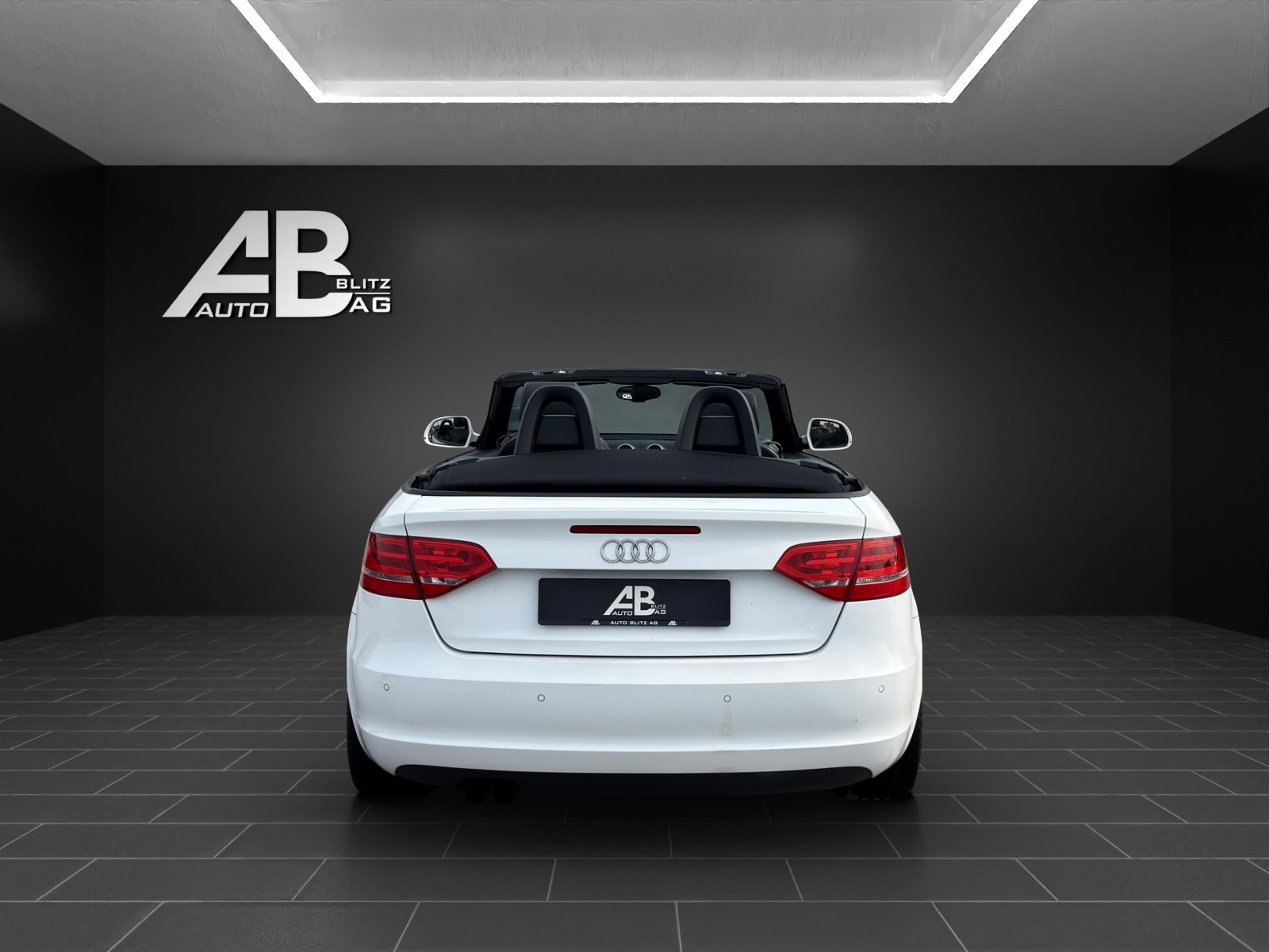 AUDI A3 Cabriolet 2.0 TFSI S-Line Ambition S-tronic mit 200 PS-image-3