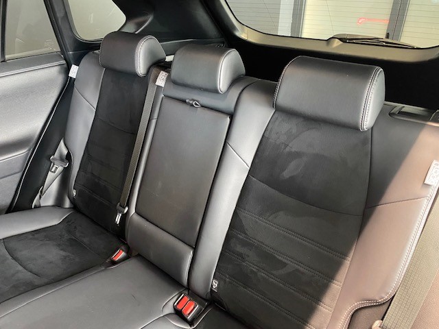TOYOTA RAV-4 2.5 Plug-In-Hybrid GR Sport-image-7