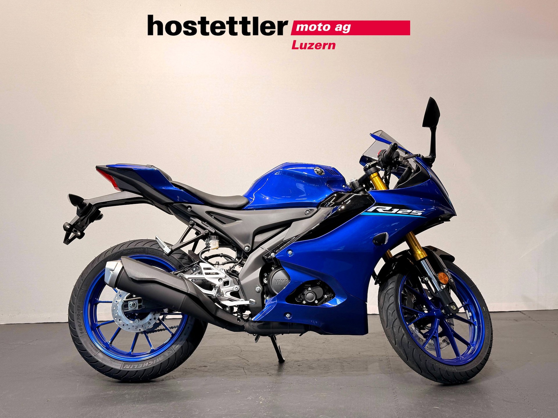 YAMAHA R125-showroom-element-1