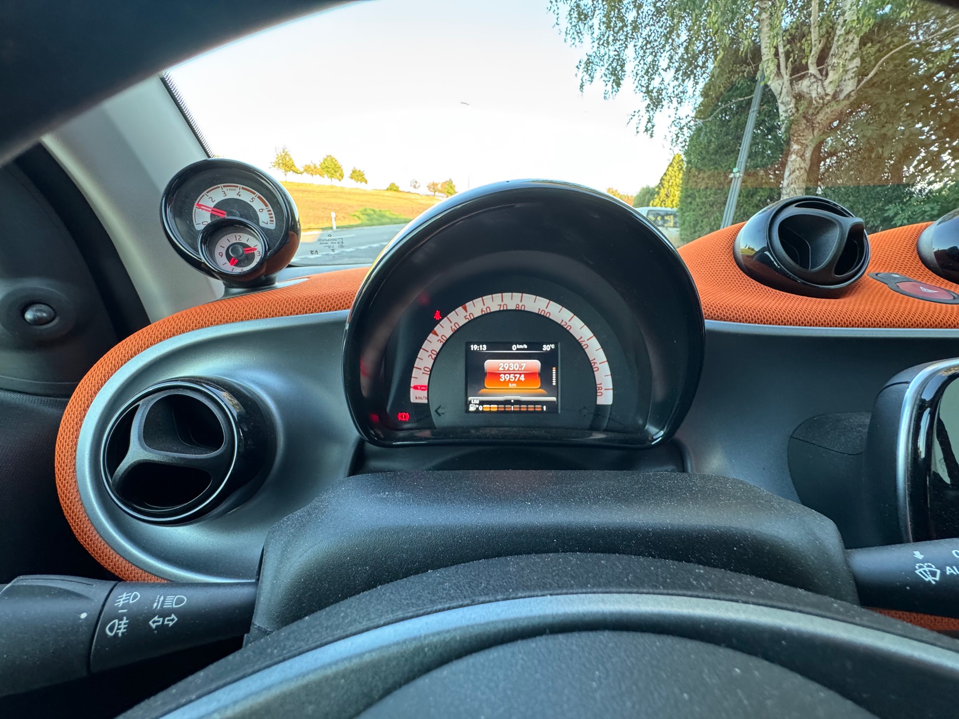 SMART fortwo-image-14
