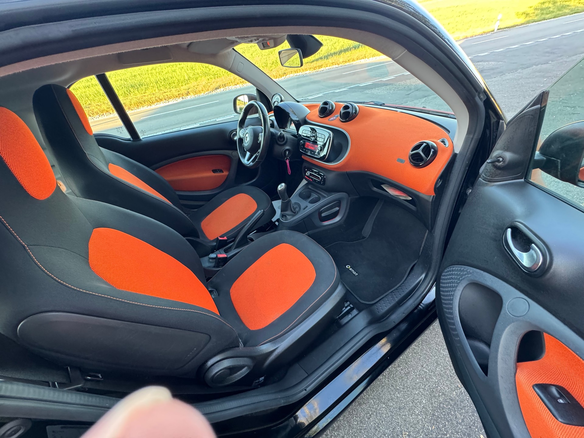 SMART fortwo-image-11