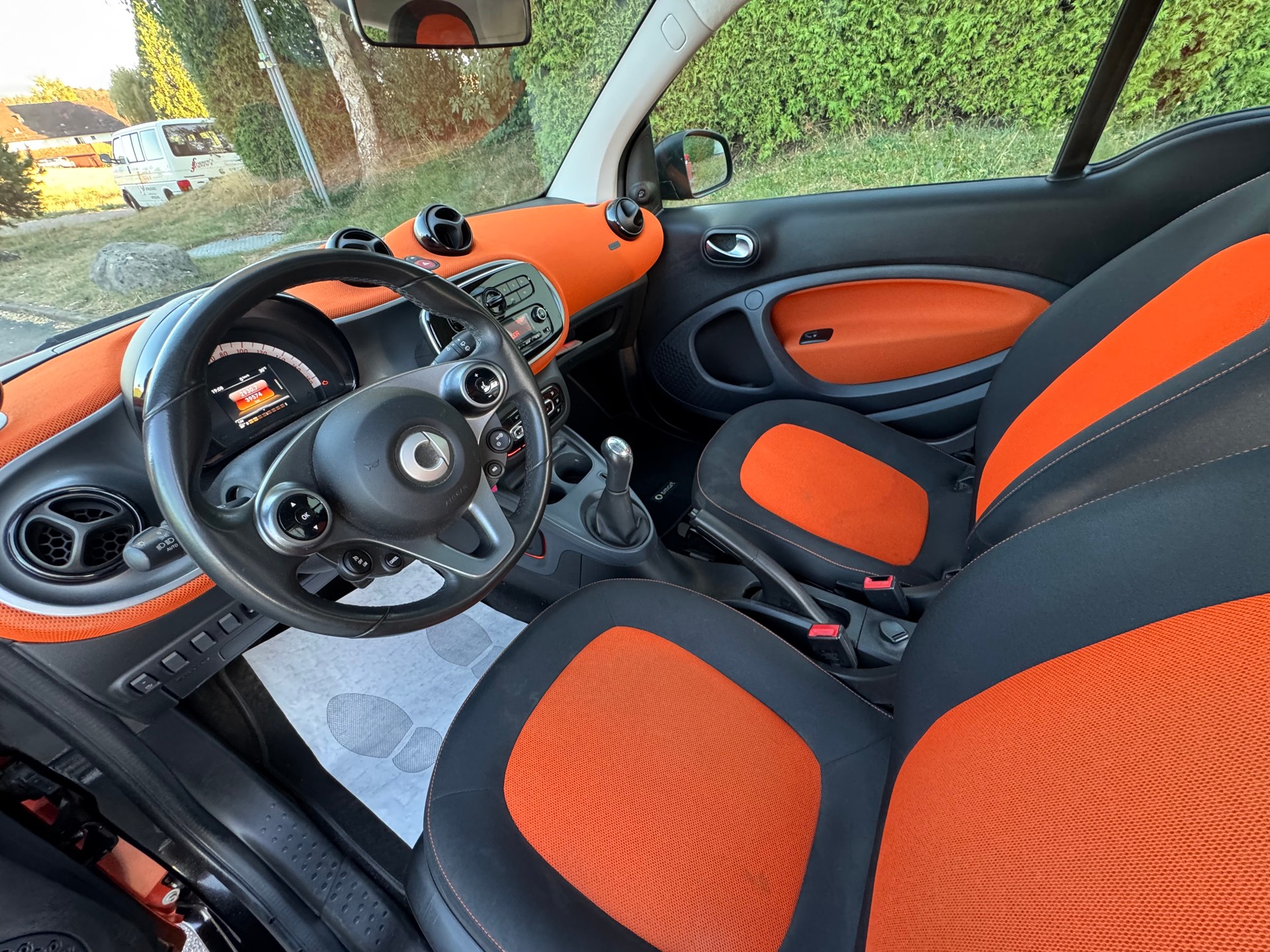 SMART fortwo-image-10