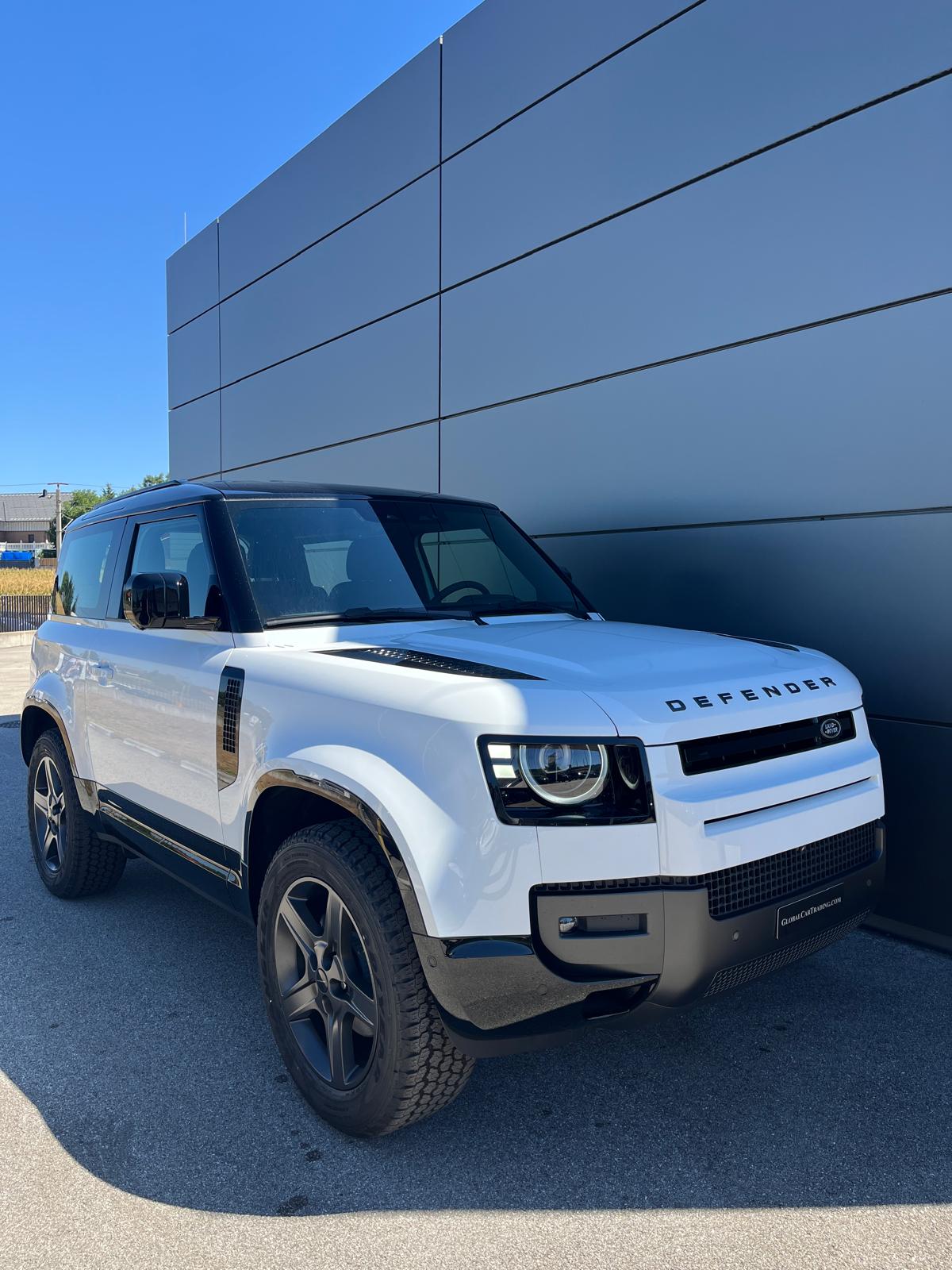 LAND ROVER Defender 90 X-Dynamic SE 3.0 MHEV Diesel AWD-image-23
