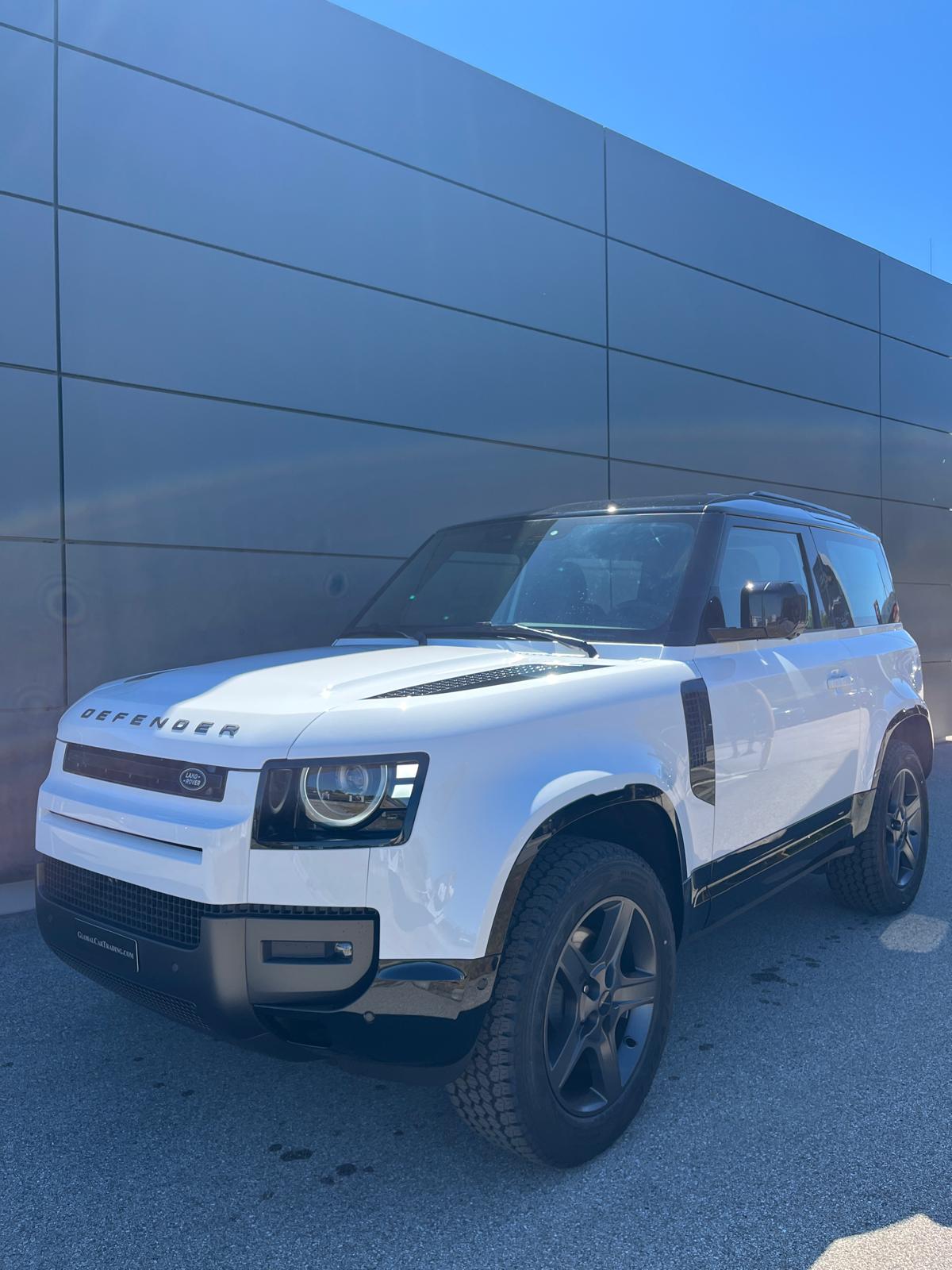 LAND ROVER Defender 90 X-Dynamic SE 3.0 MHEV Diesel AWD