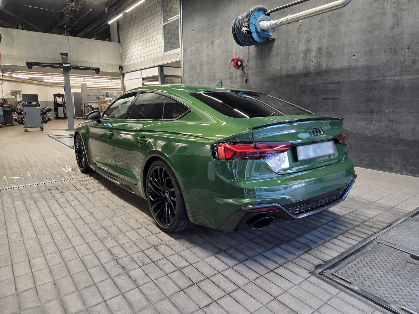 AUDI 2.9 V6 TFSI quattro T-Tronic-image-2
