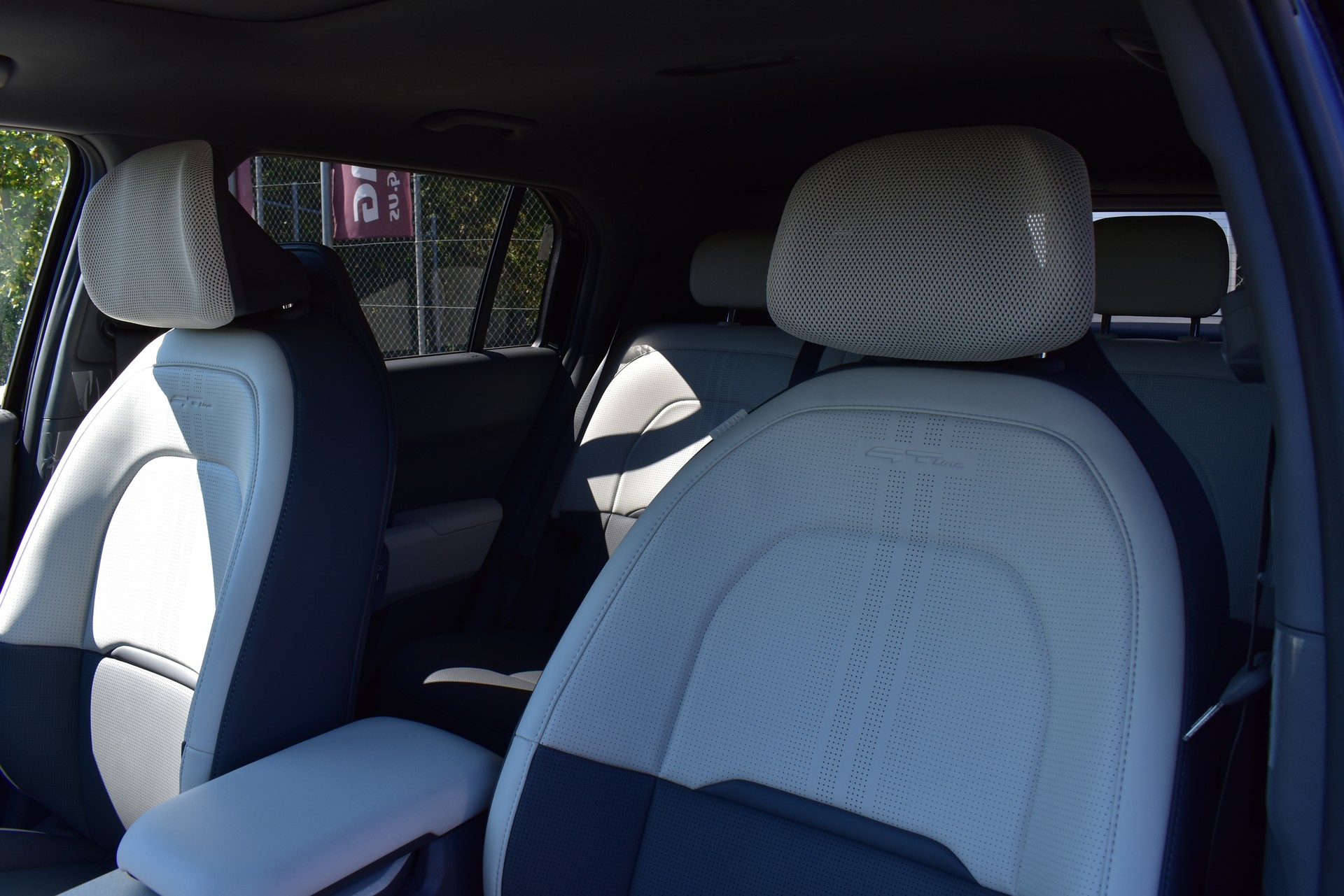 KIA EV3 81,4 kWh GT Line 4x4-image-12