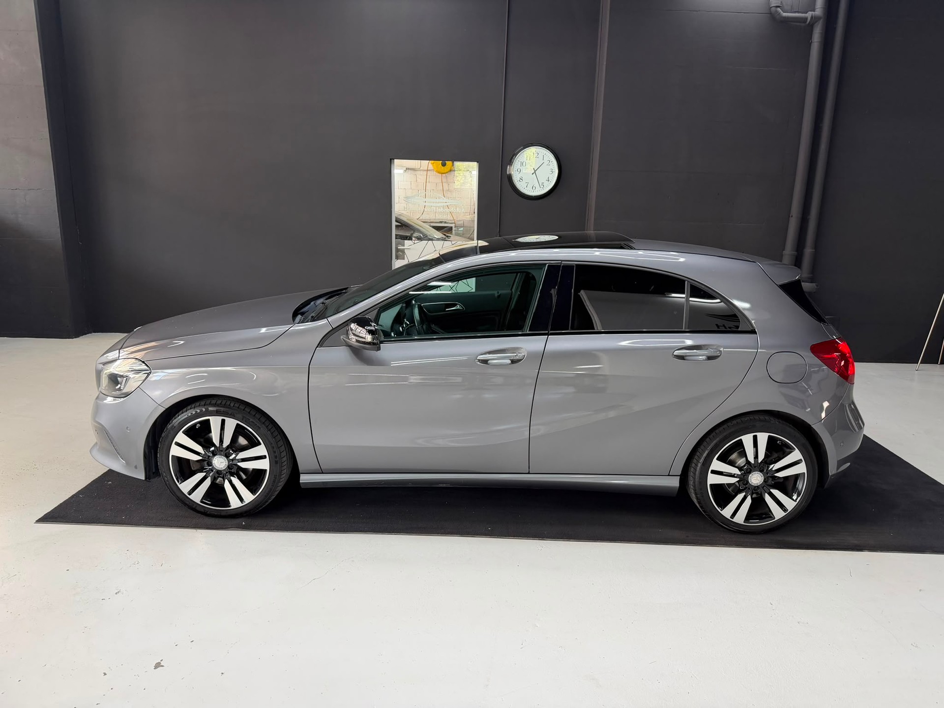 MERCEDES-BENZ A 200 CDI 7G-DCT-image-3