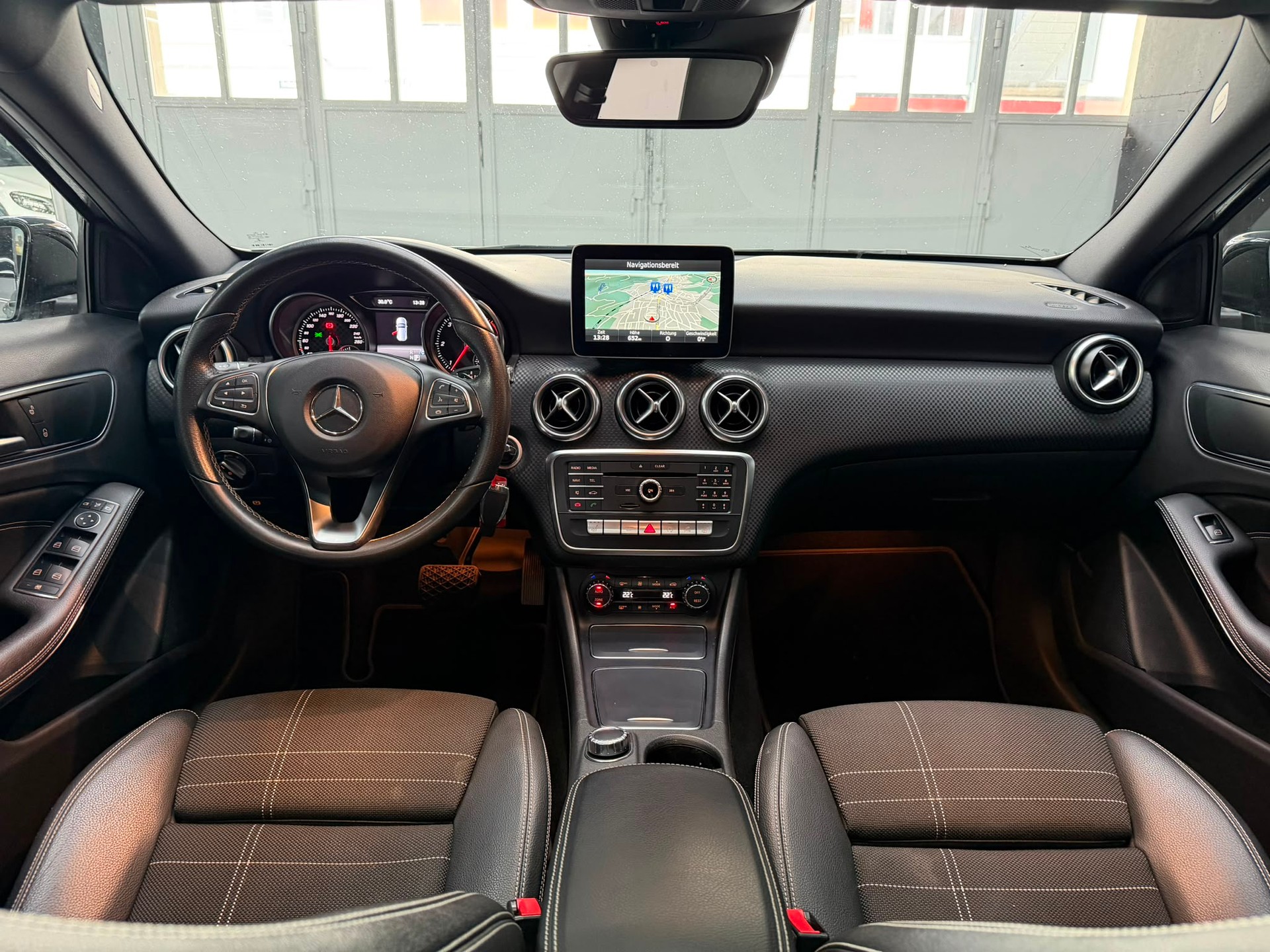 MERCEDES-BENZ A 200 CDI 7G-DCT-image-4