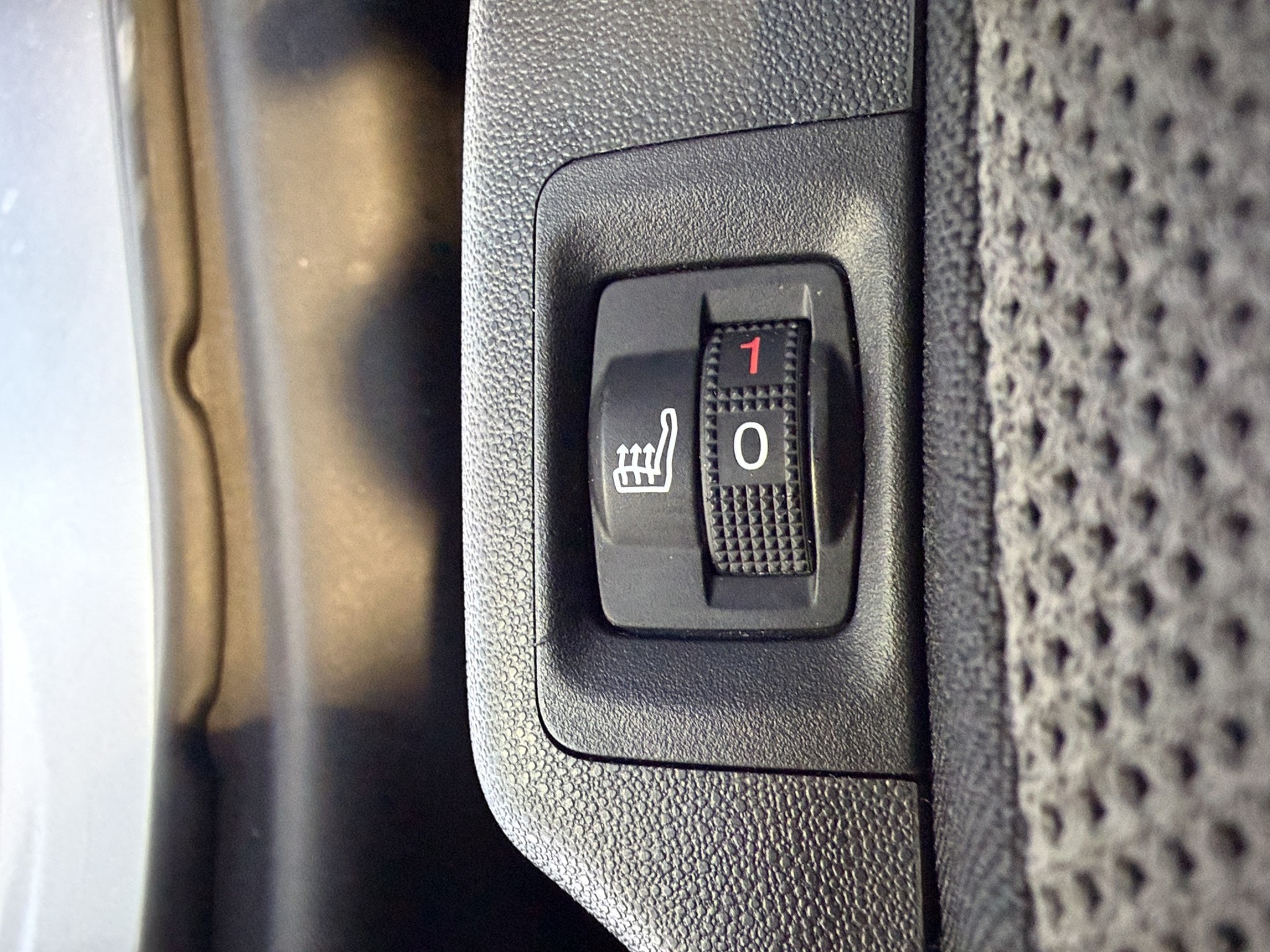 CITROEN C3 Aircross 1.2i PureTech Shine EAT-image-6