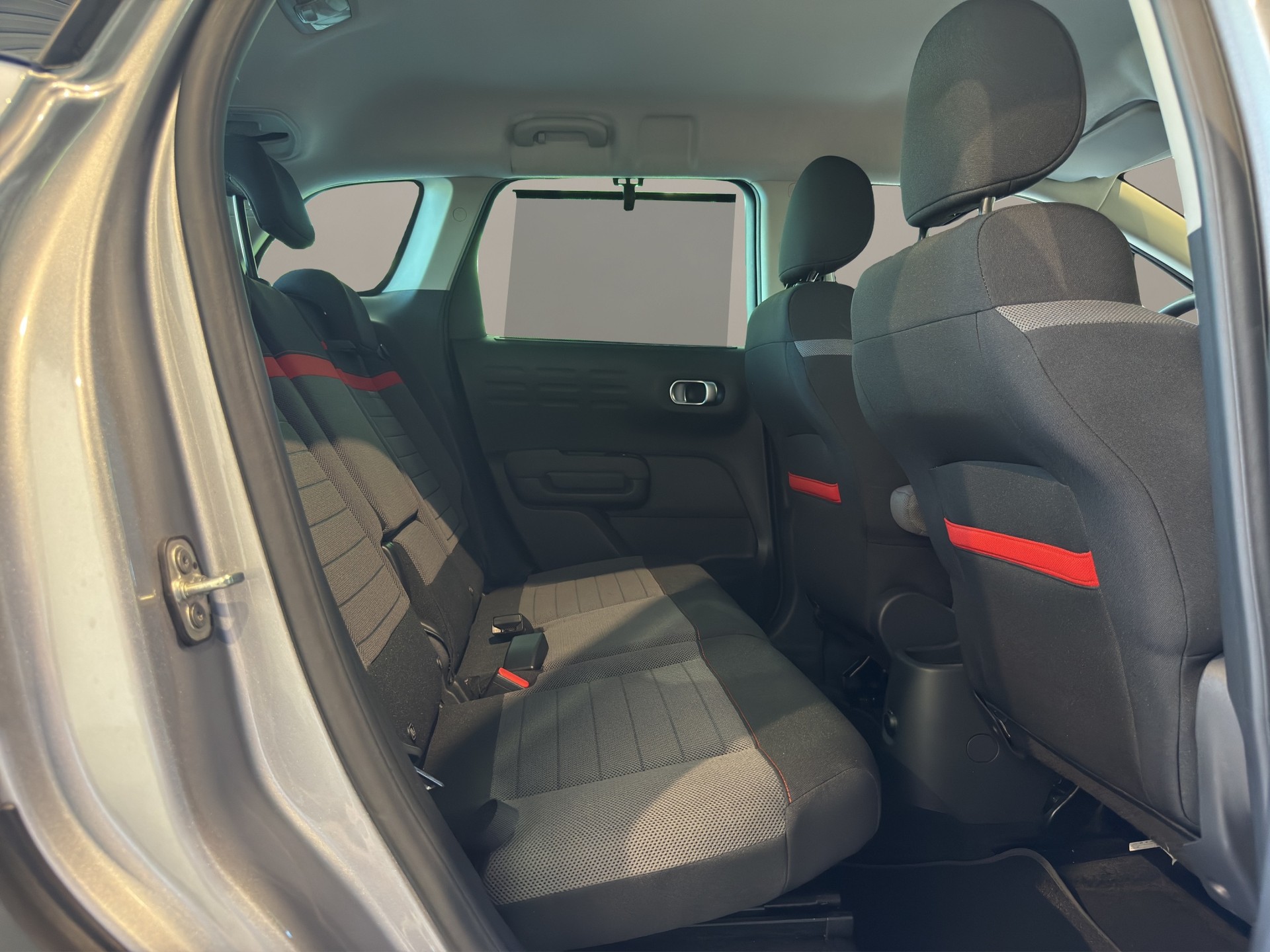 CITROEN C3 Aircross 1.2i PureTech Shine EAT-image-26