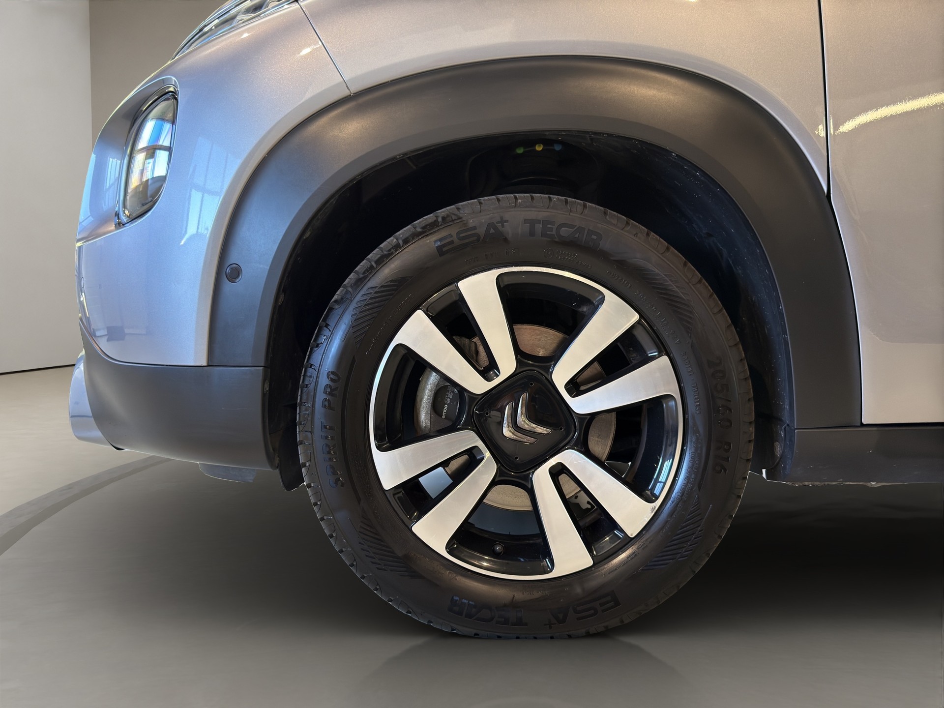 CITROEN C3 Aircross 1.2i PureTech Shine EAT-image-3