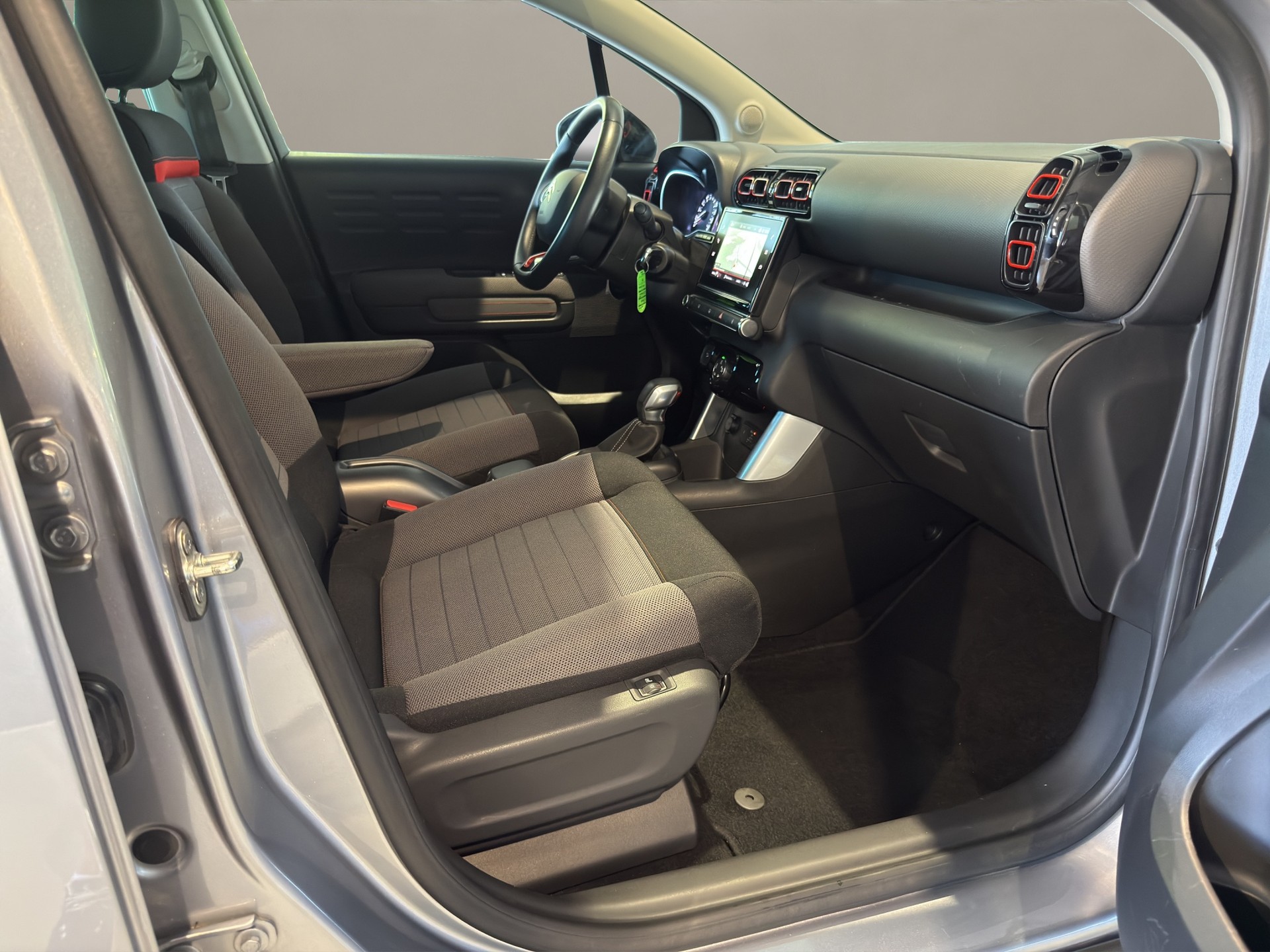 CITROEN C3 Aircross 1.2i PureTech Shine EAT-image-27