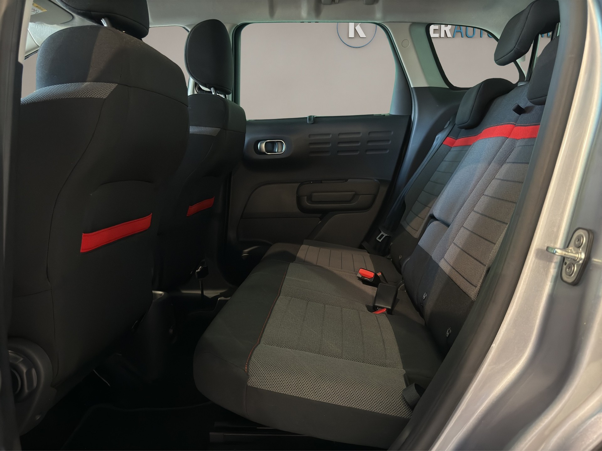 CITROEN C3 Aircross 1.2i PureTech Shine EAT-image-16