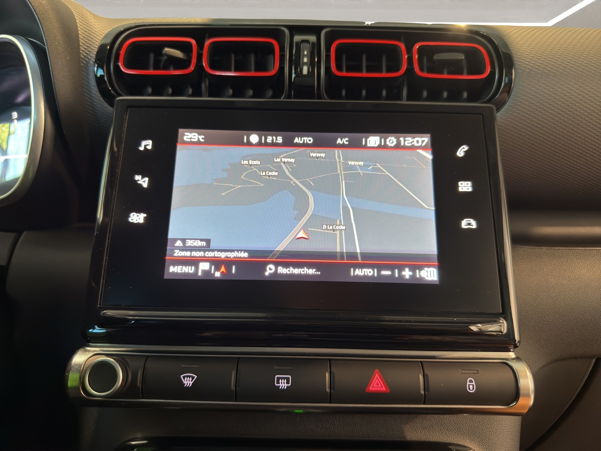 CITROEN C3 Aircross 1.2i PureTech Shine EAT-image-10