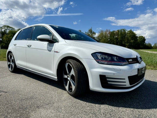 VW 2.0 TSI GTI-image-1