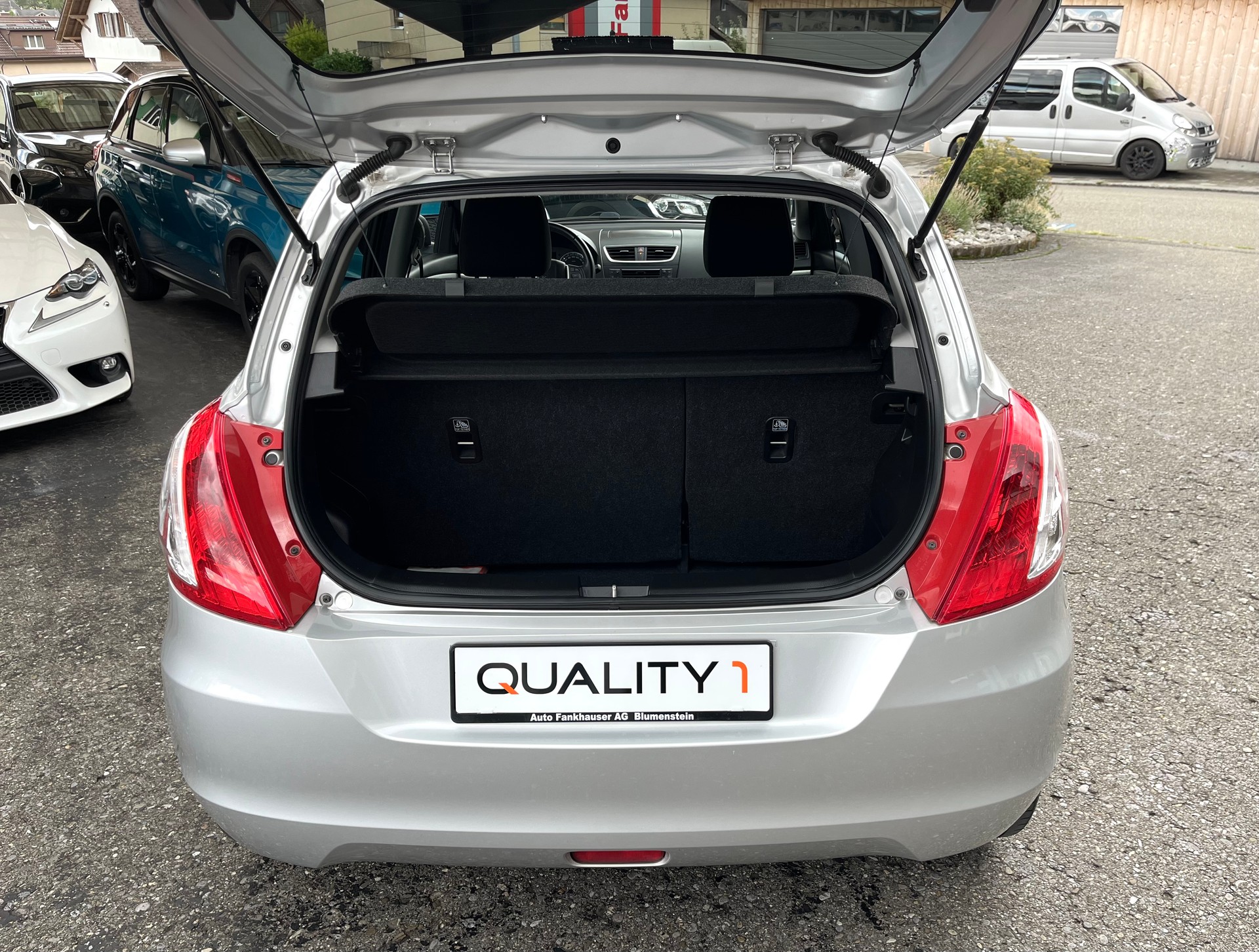 SUZUKI Swift 1.2i 16V PizSulai 4x4-image-6