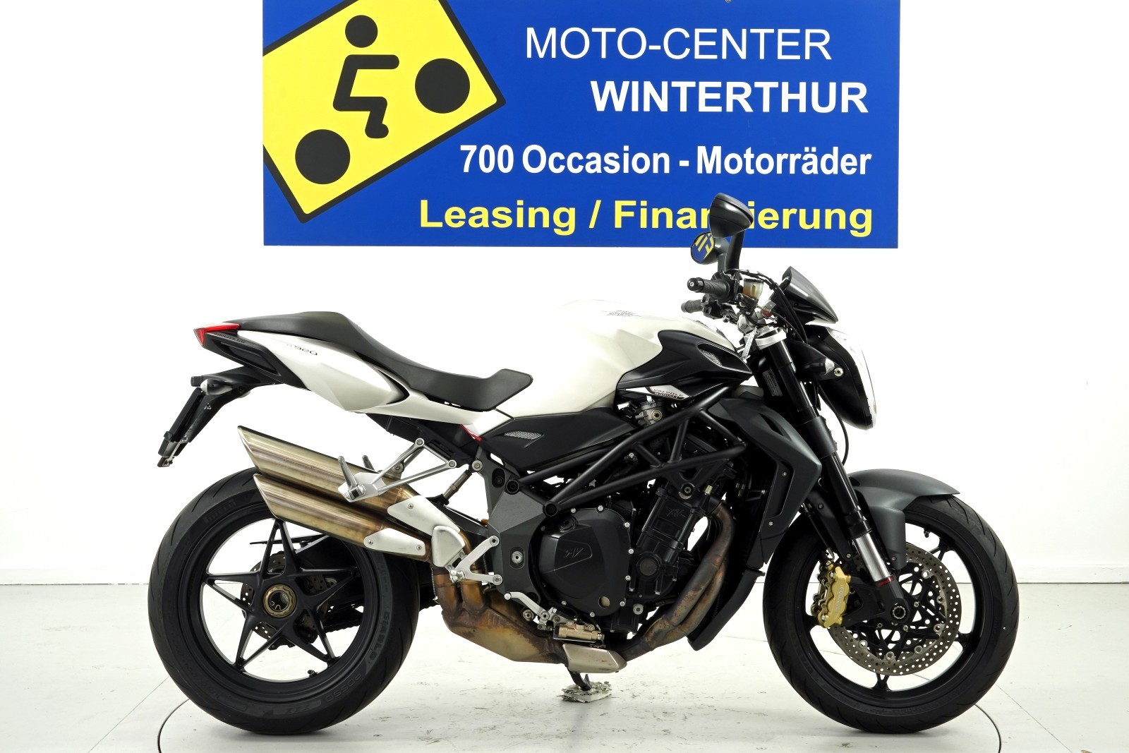 MV AGUSTA B4 920 Brutale