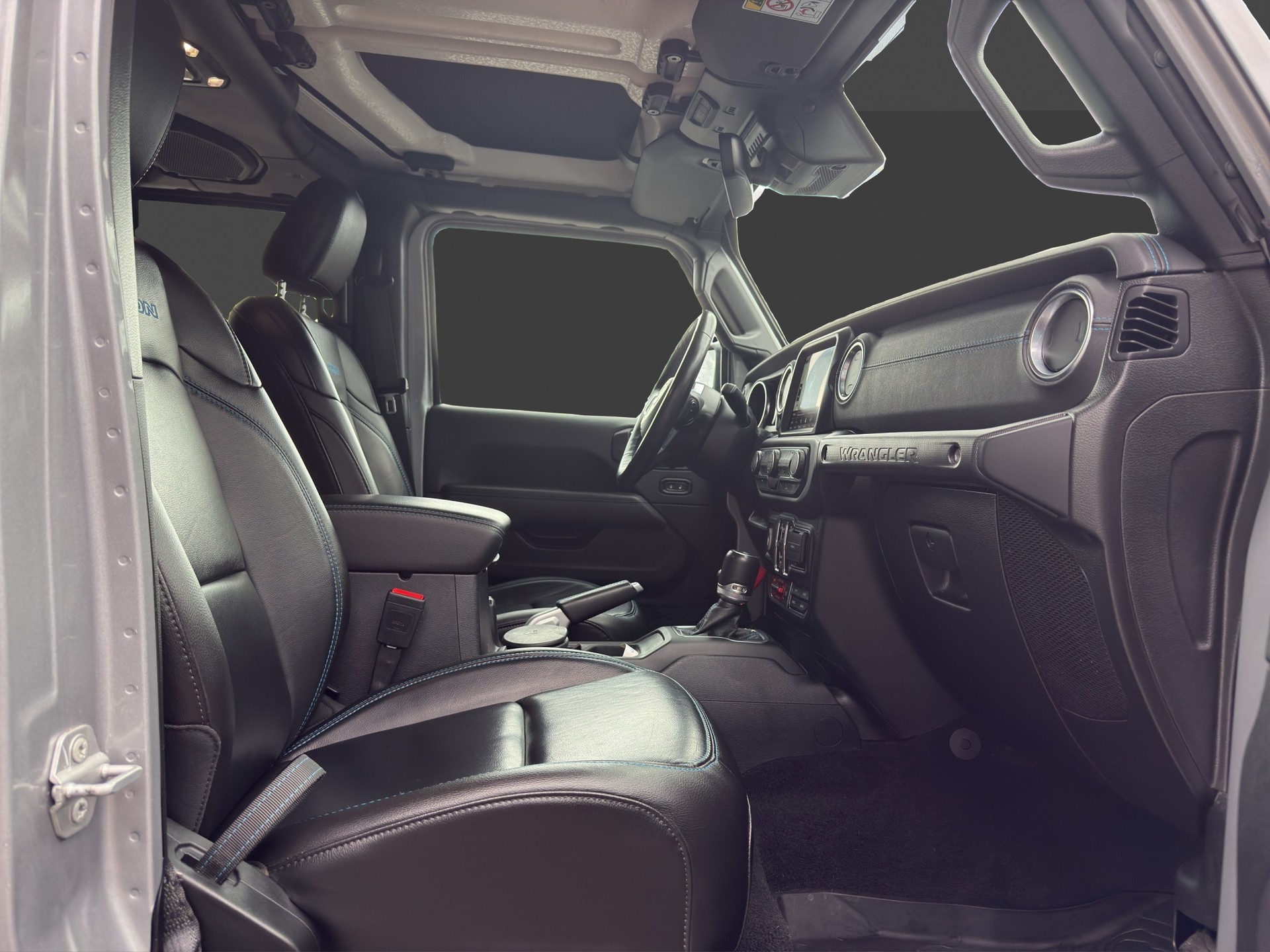 JEEP Wrangler 2.0 PHEV Unlimited Rubicon DT Automatic-image-13