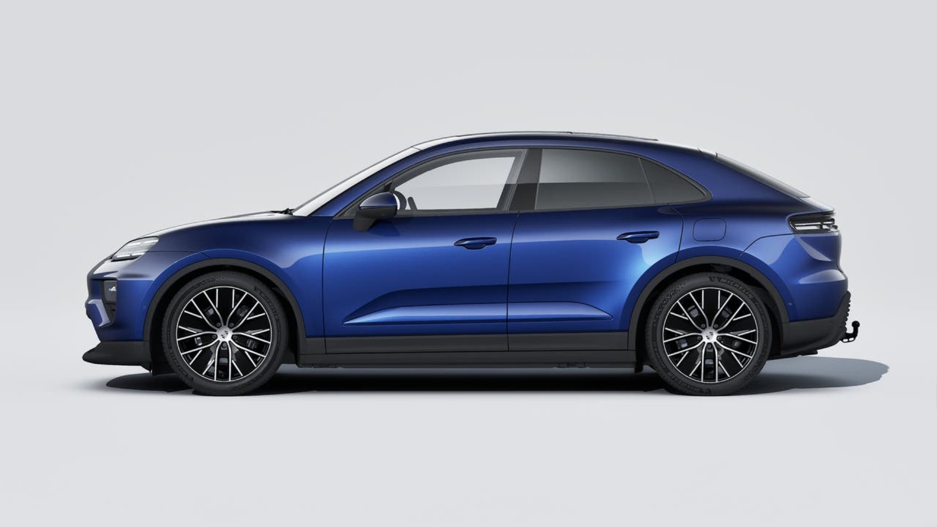 PORSCHE Macan 4-image-1