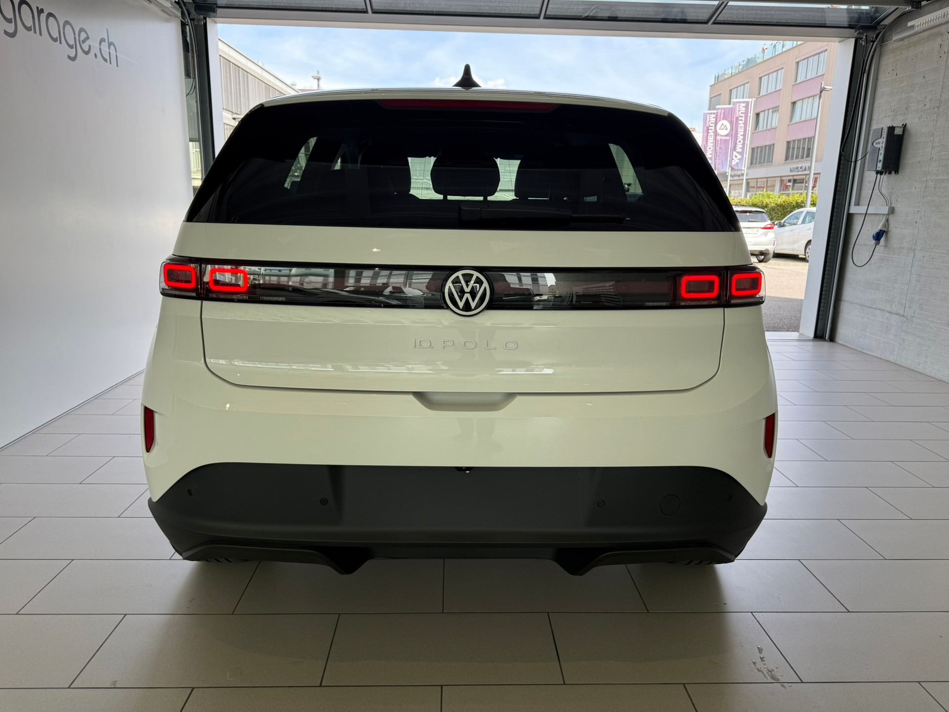 VW ID.Polo 52 kWh Life Edition One-image-4