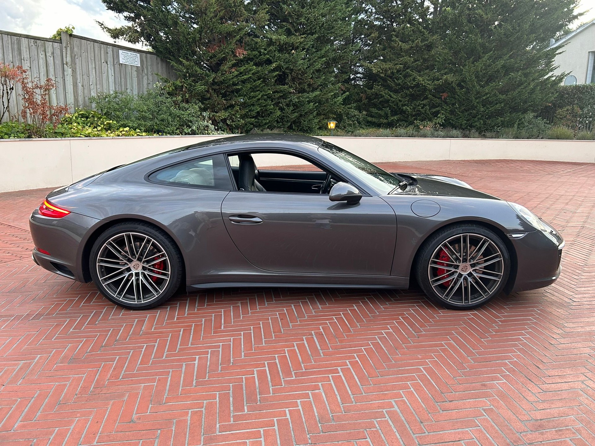 PORSCHE Carrera 4S PDK-image-2