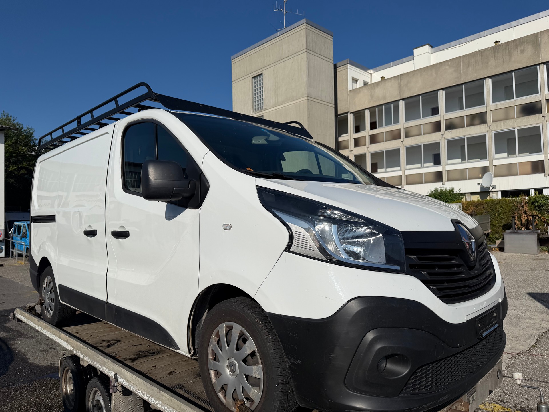 RENAULT Trafic 1.6 ENERGY TwinT. dCi120 2.9t Busin. L1H1-image-1