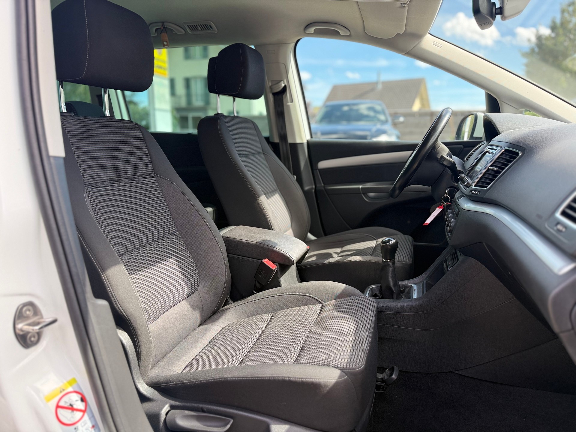 VW Sharan 2.0 TDI BMT Trendline 4Motion-image-9