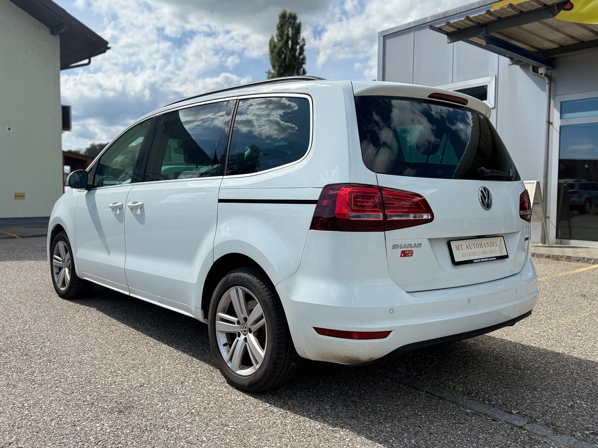 VW Sharan 2.0 TDI BMT Trendline 4Motion-image-5